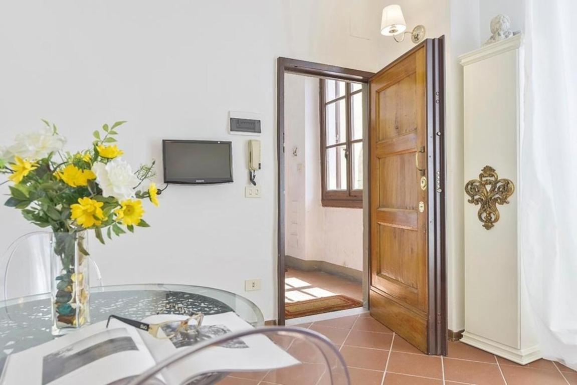 Ur-nest Window On Arno Appartement